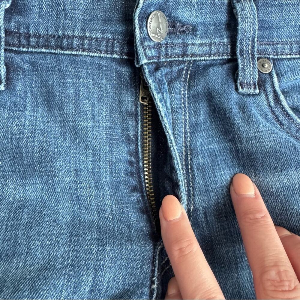 Classic Blue Women's Jeans - Picture 9 of 16
